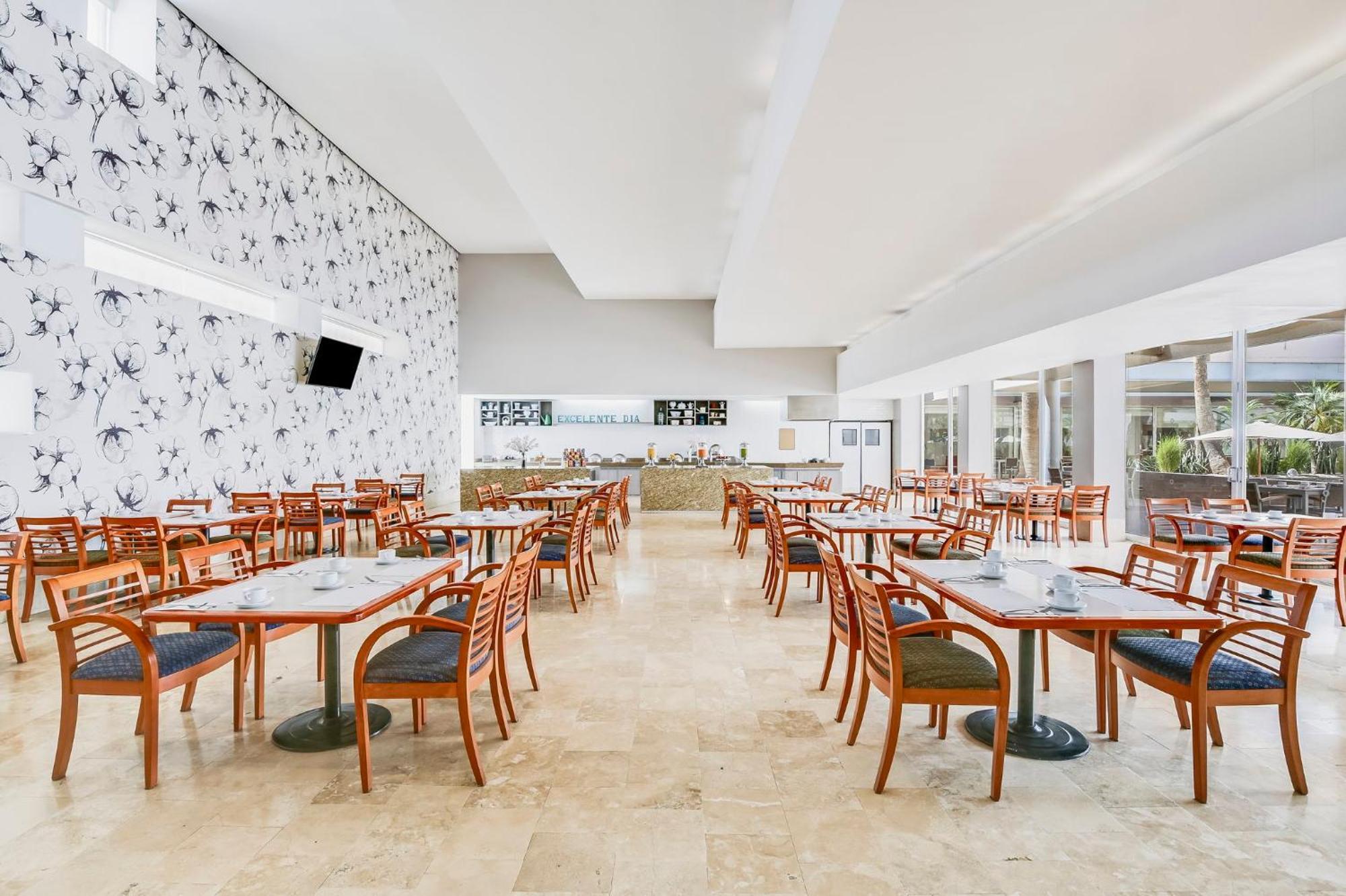 Fiesta Inn Torreon Galerias Exterior photo